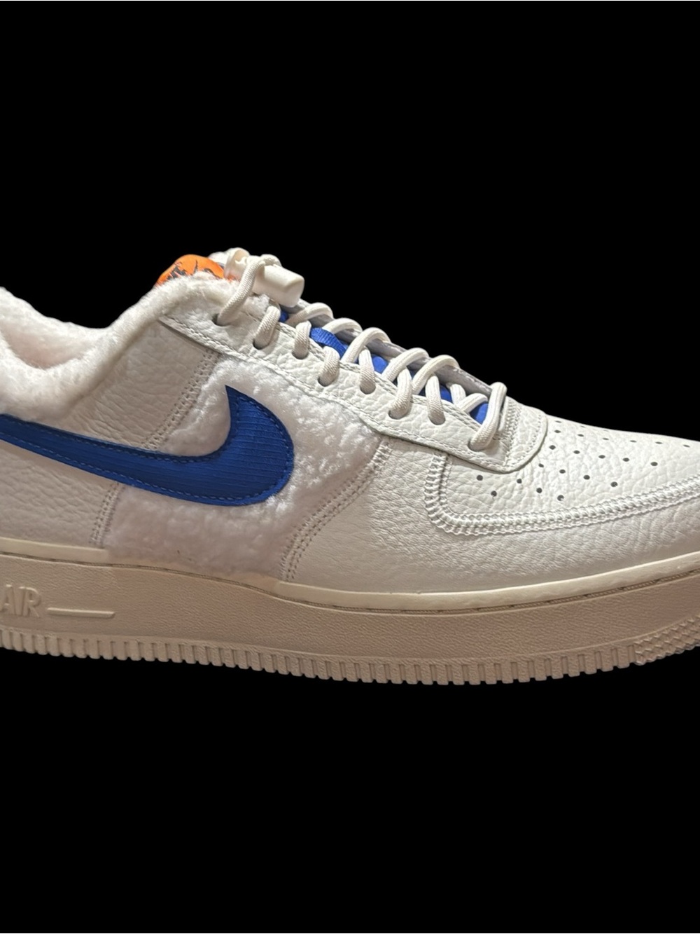 Nike Air Force 1 ’07 Premium Sherpa
Size 9.5 (EU 41)
Brand New With Box
